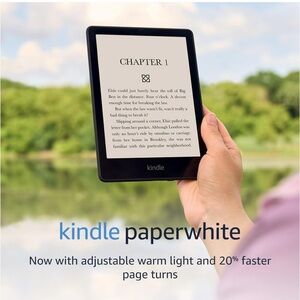 Amazon Kindle eBook Reader (11th Generation 8GB) + Case and Strap